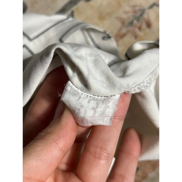 Vintage Salvatore Ferragamo Spell Out Graphic T-shirt Size Large *See Pictures* - Picture 5 of 13